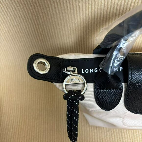 Brand new Longchamp Mini Perforated Shoulder Bag - Picture 4 of 8